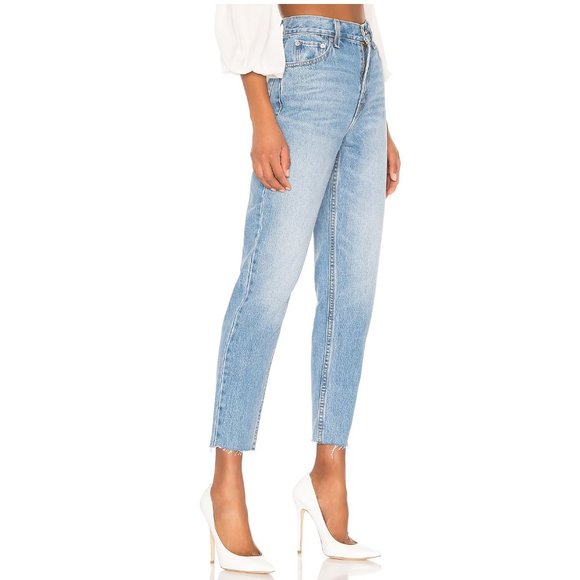 Levi's Mom Jean 27" / Size 29 / Sneak Peek Light Blue High Rise Relaxed Leg - Picture 2 of 12